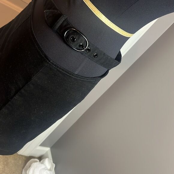 BNWT - WEWOREWHAT CUT OUT BLACK SKIRT - L - Picture 4 of 6